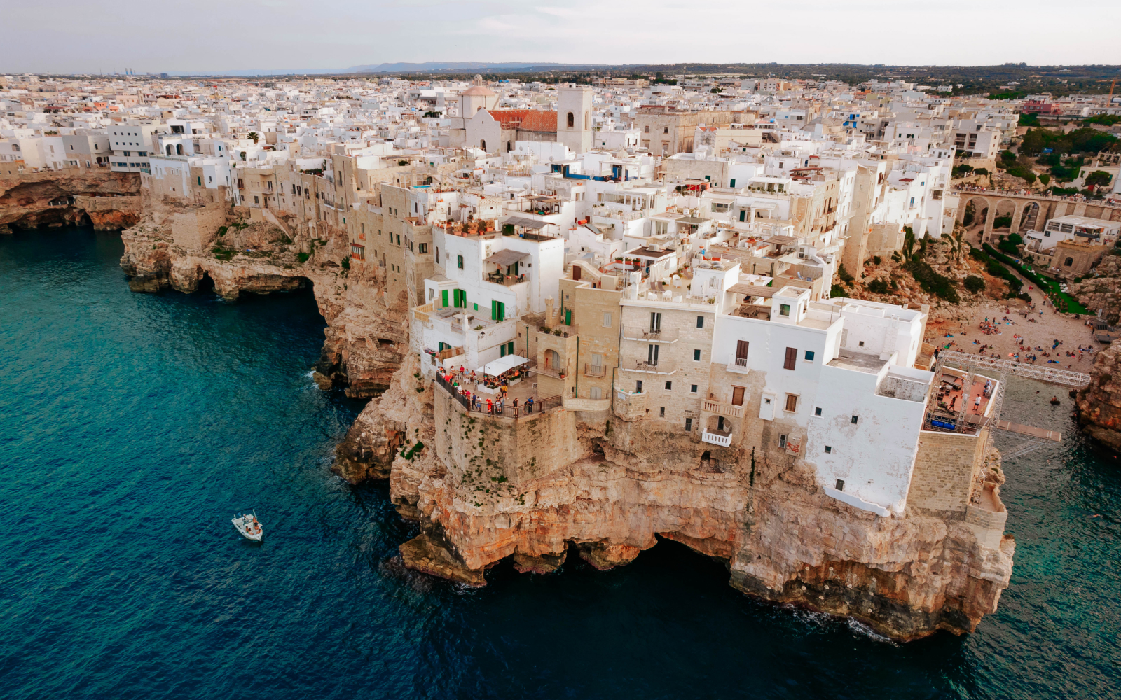 1600X1000_polignano_a_mare_hero